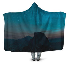 Mountain night view Hooded blanket